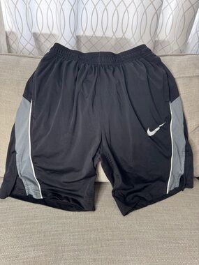Nike Men’s Black Athletic Shorts with Gray Side Panels